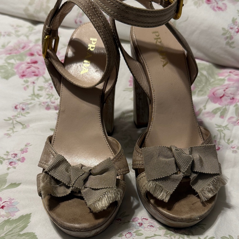 Prada Women's Beige Heels with Bow Accent